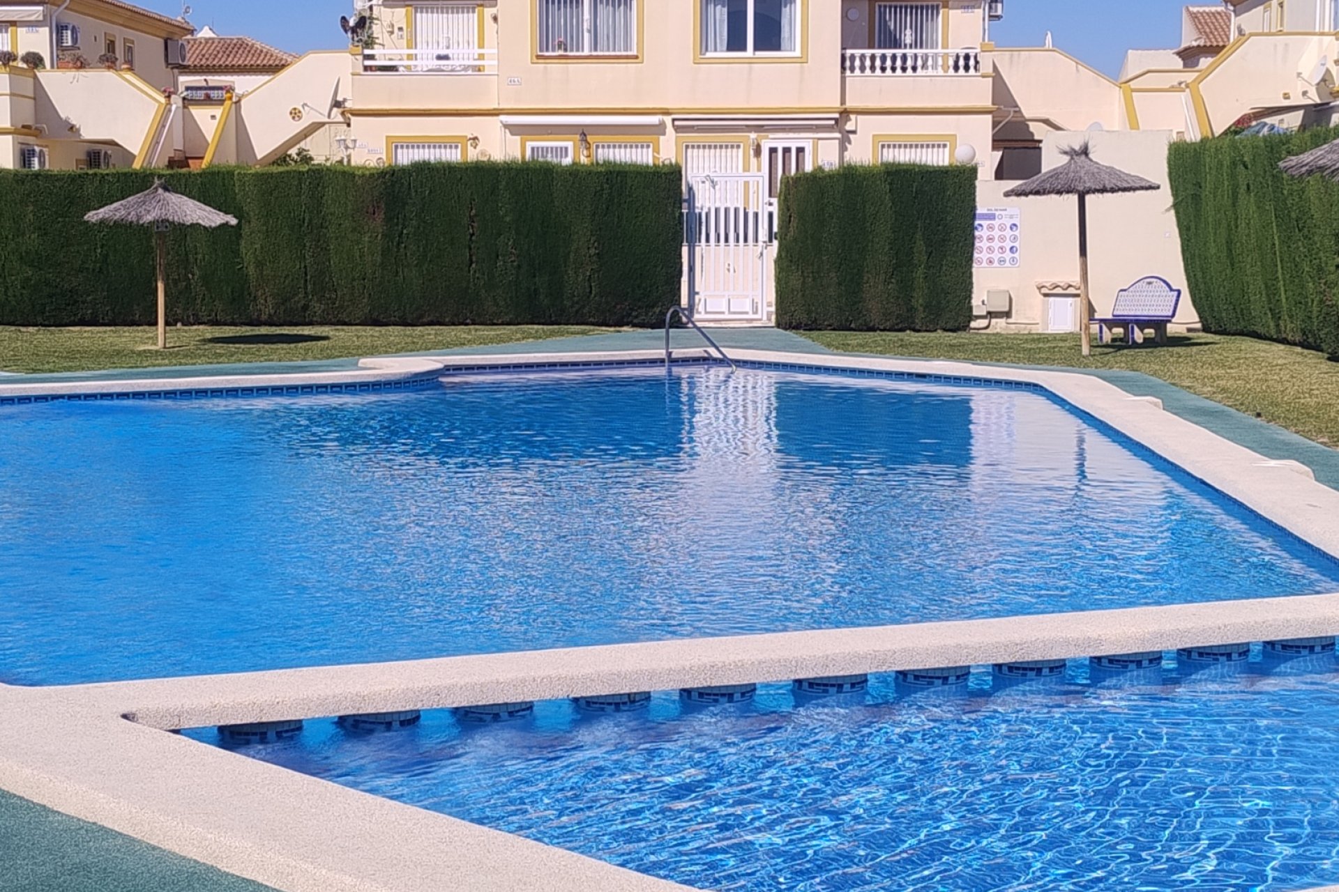 Resale - Bungalow - Orihuela Costa