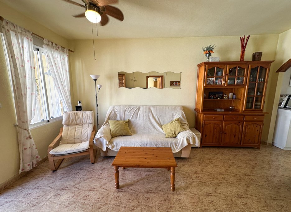 Resale - Bungalow - Orihuela Costa