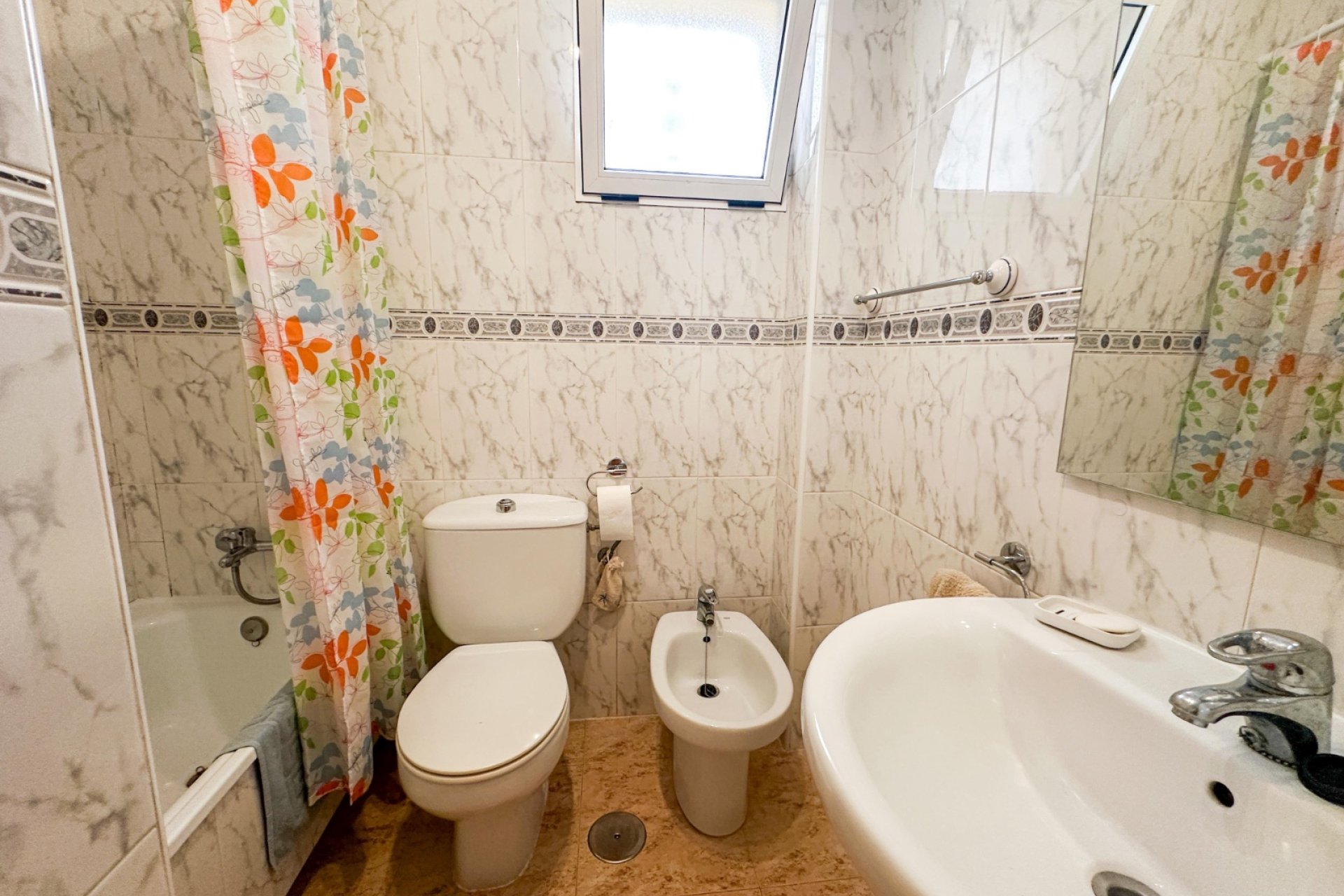 Resale - Bungalow - Orihuela Costa