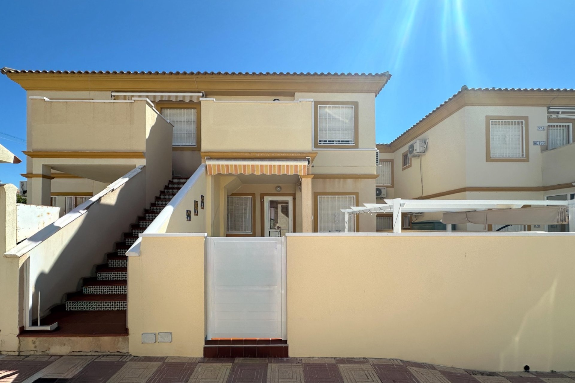 Resale - Bungalow - Orihuela Costa