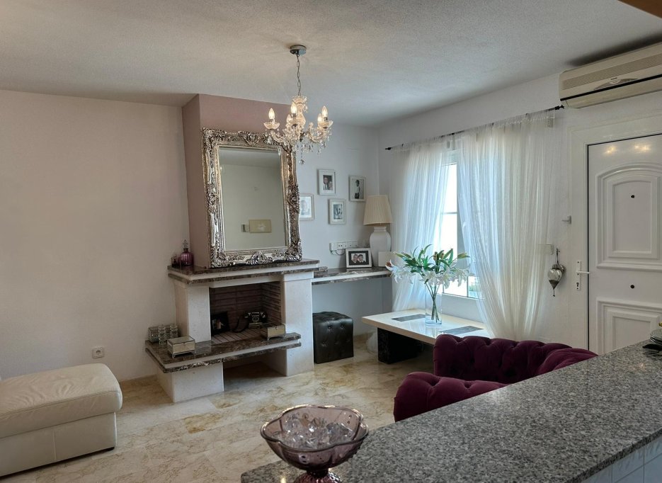 Resale - Bungalow - Orihuela Costa