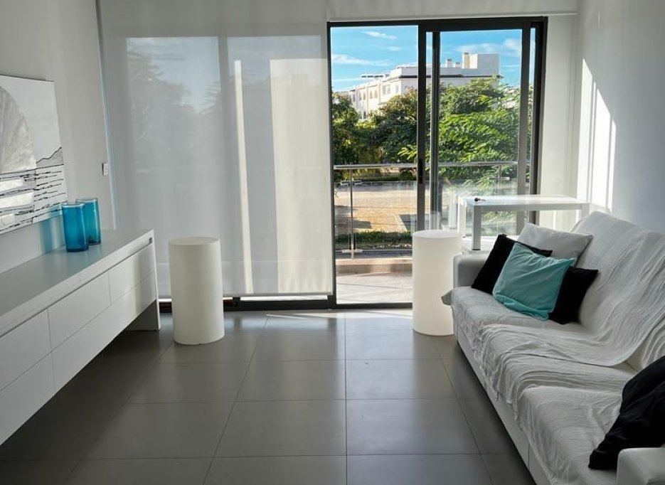 Resale - Bungalow - Pilar de la Horadada - Mil Palmeras