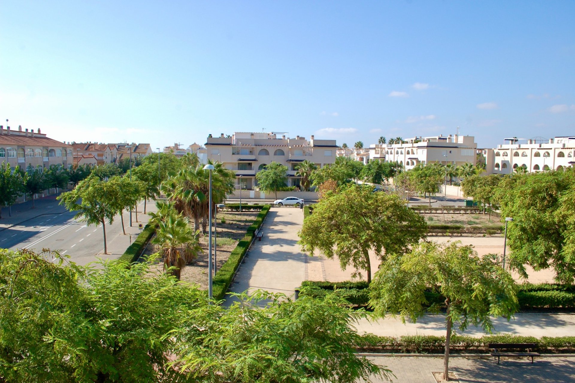 Resale - Bungalow - Pilar de la Horadada - Mil Palmeras