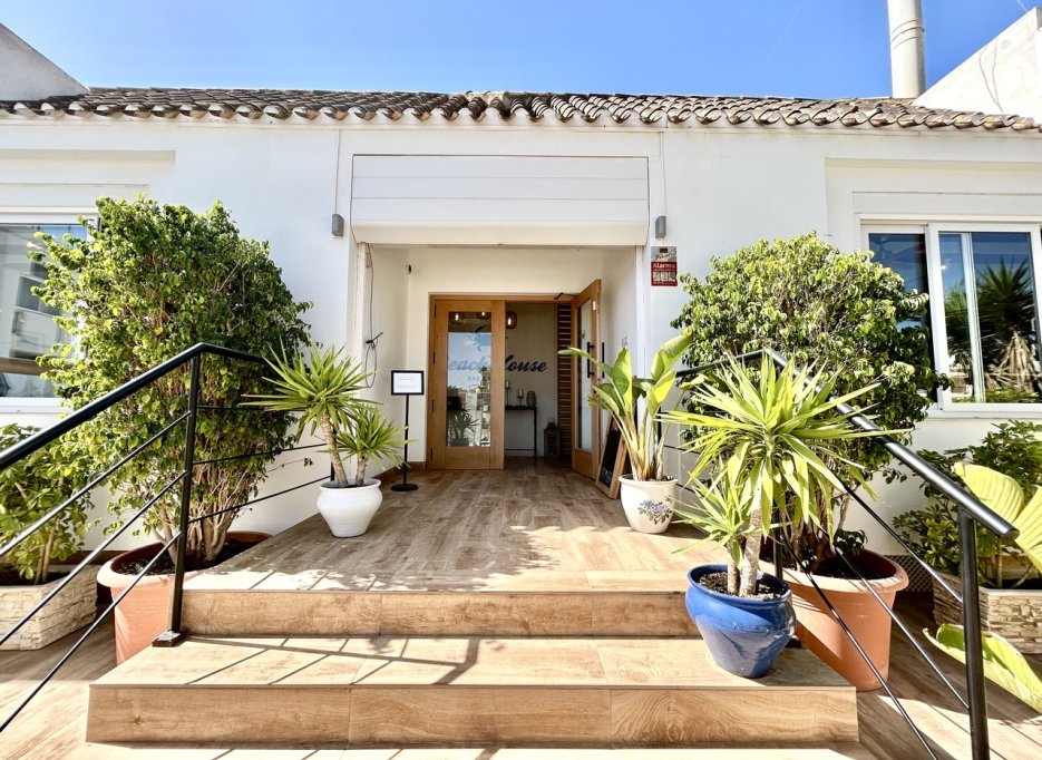 Resale - Commercial - Cabo Roig