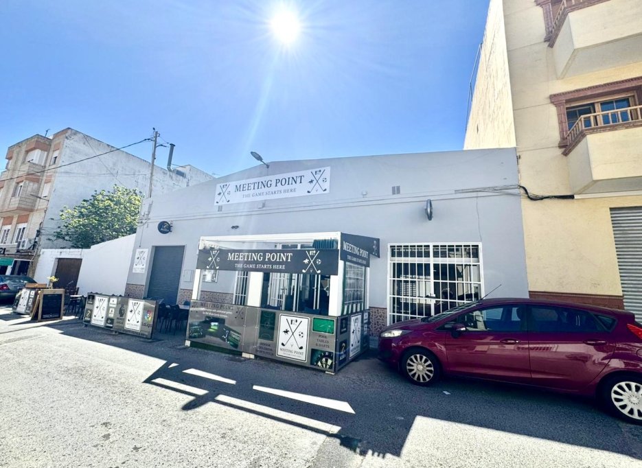 Resale - Commercial - San Miguel de Salinas
