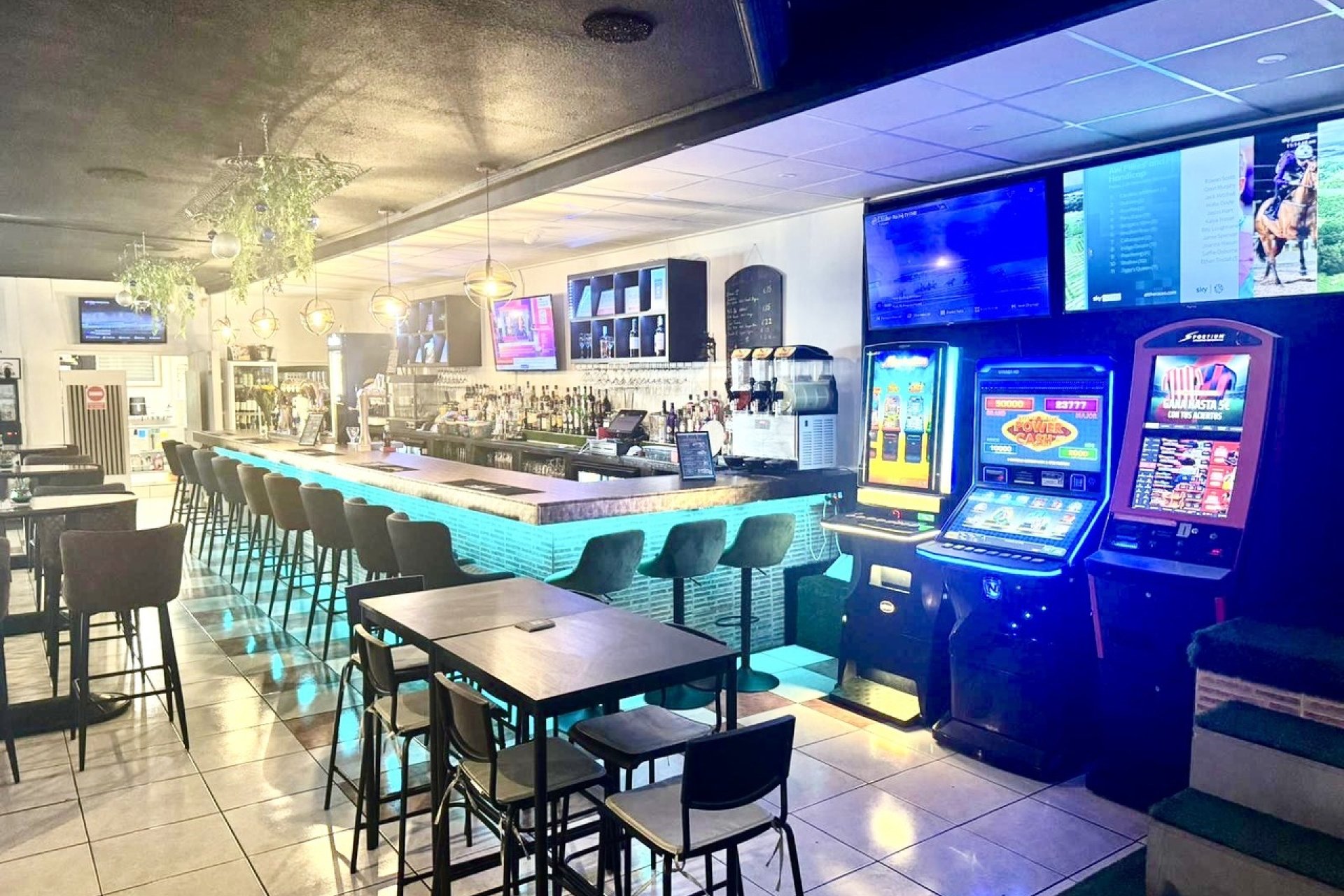 Resale - Commercial - San Miguel de Salinas
