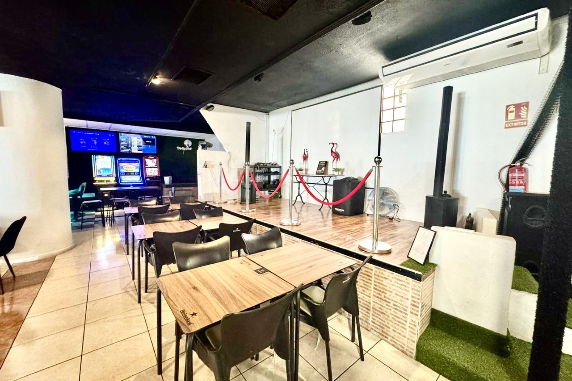 Resale - Commercial - San Miguel de Salinas