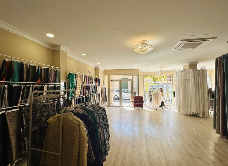 Resale - Commercial - Torrevieja