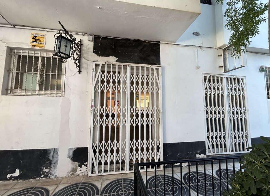 Resale - Commercial - Villamartín