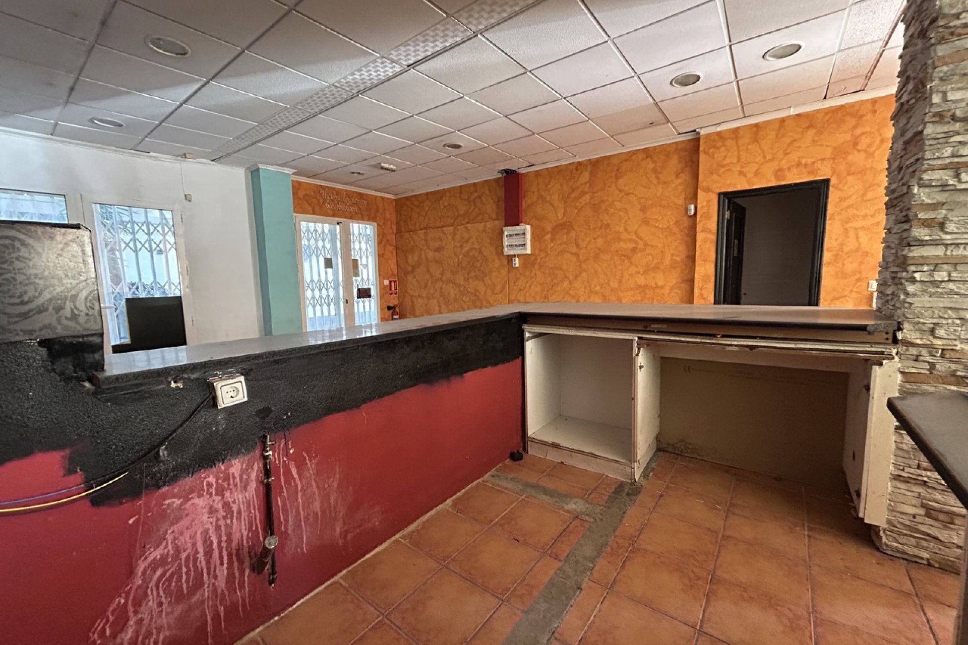 Resale - Commercial - Villamartín