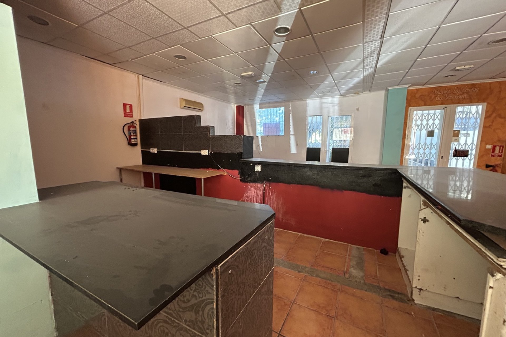 Resale - Commercial - Villamartín