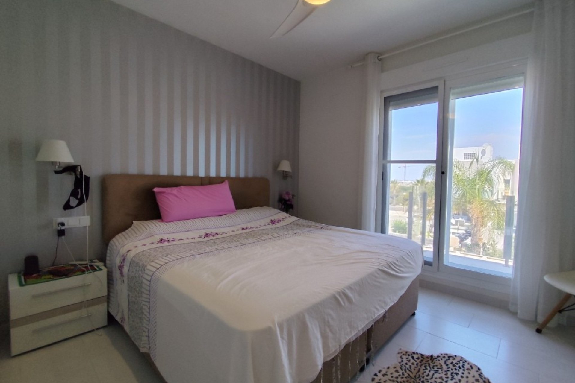 Resale - Corner townhouse - Torrevieja