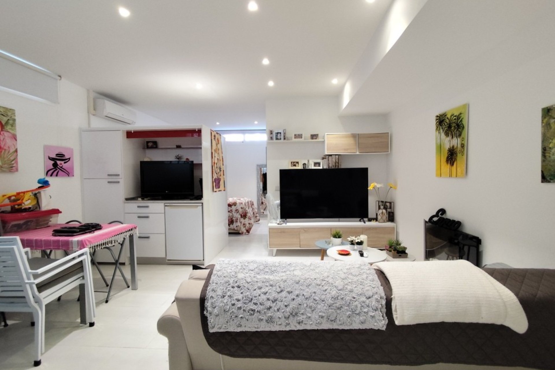 Resale - Corner townhouse - Torrevieja