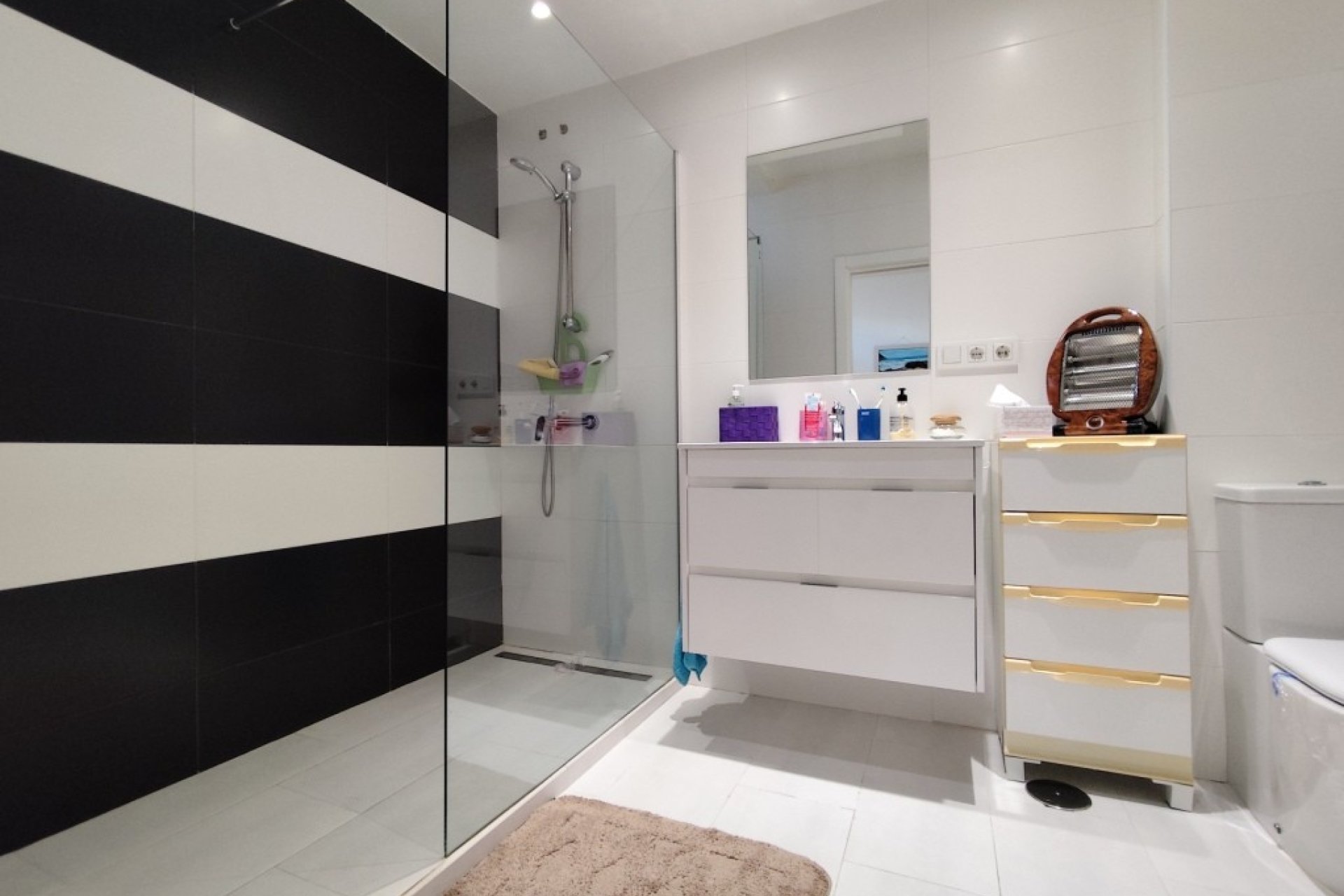 Resale - Corner townhouse - Torrevieja