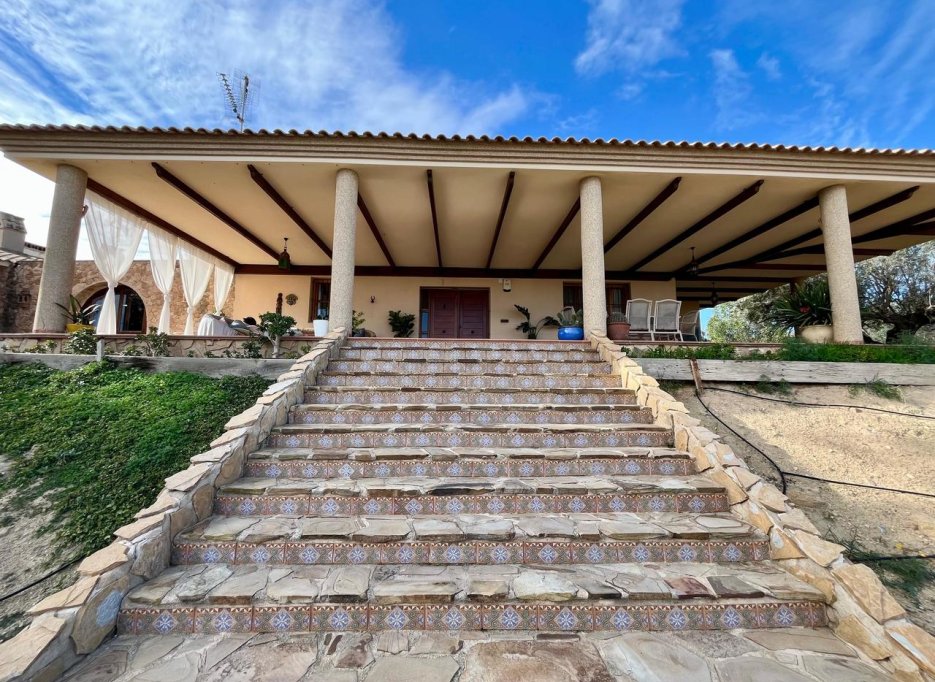 Resale - country house - El Esparragal