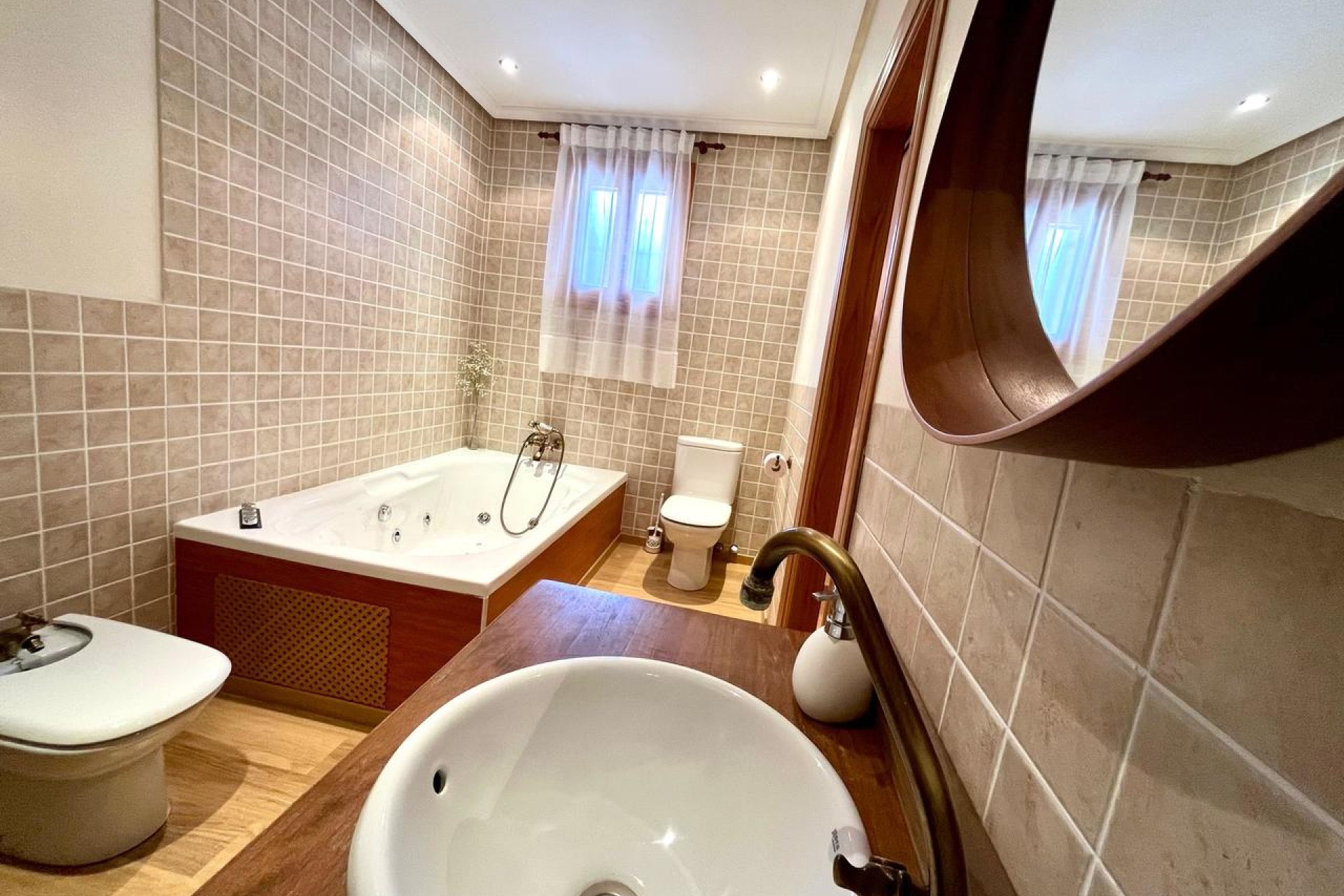 Resale - country house - El Esparragal