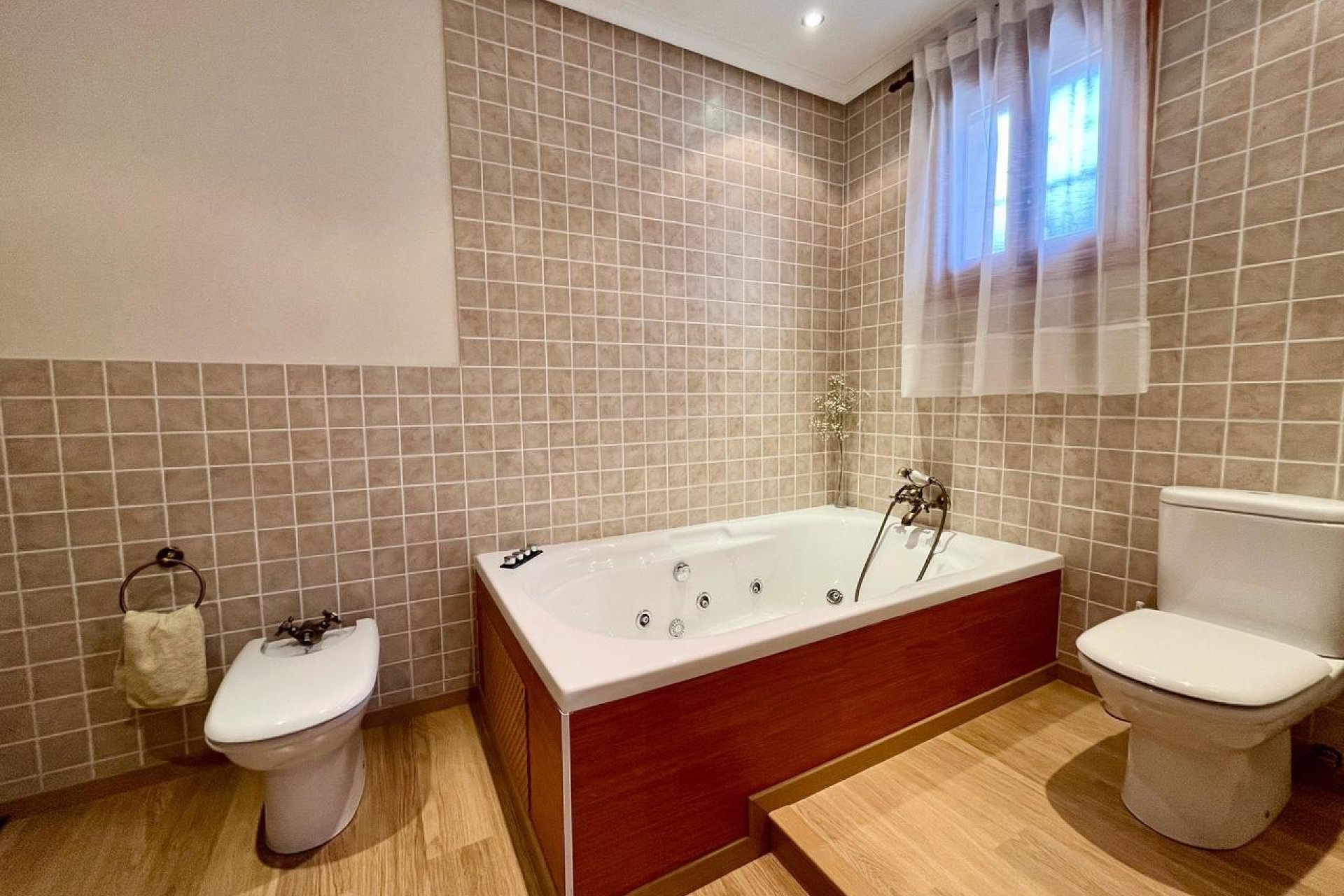 Resale - country house - El Esparragal