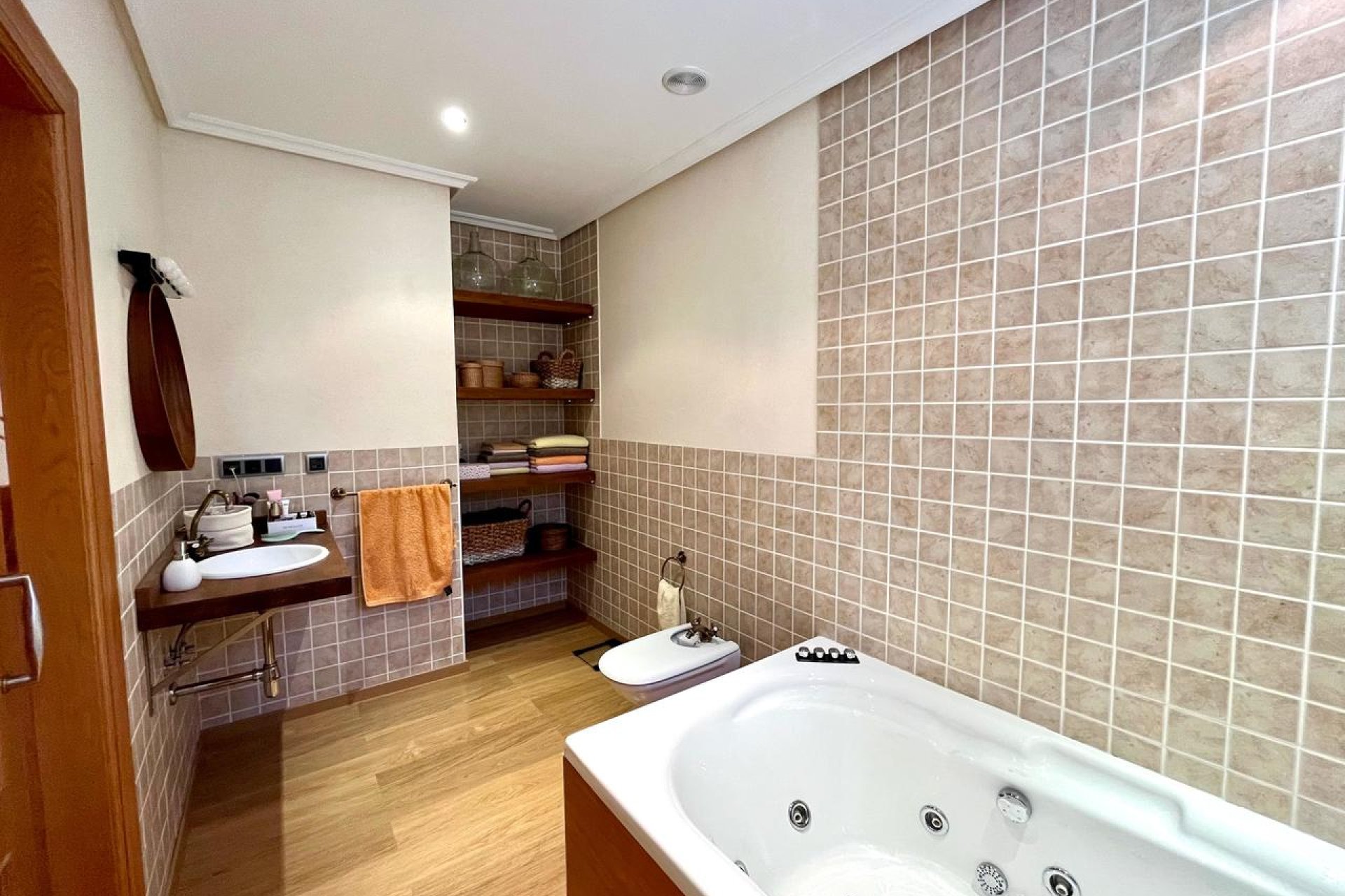 Resale - country house - El Esparragal