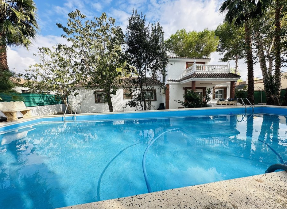 Resale - country house - Orihuela