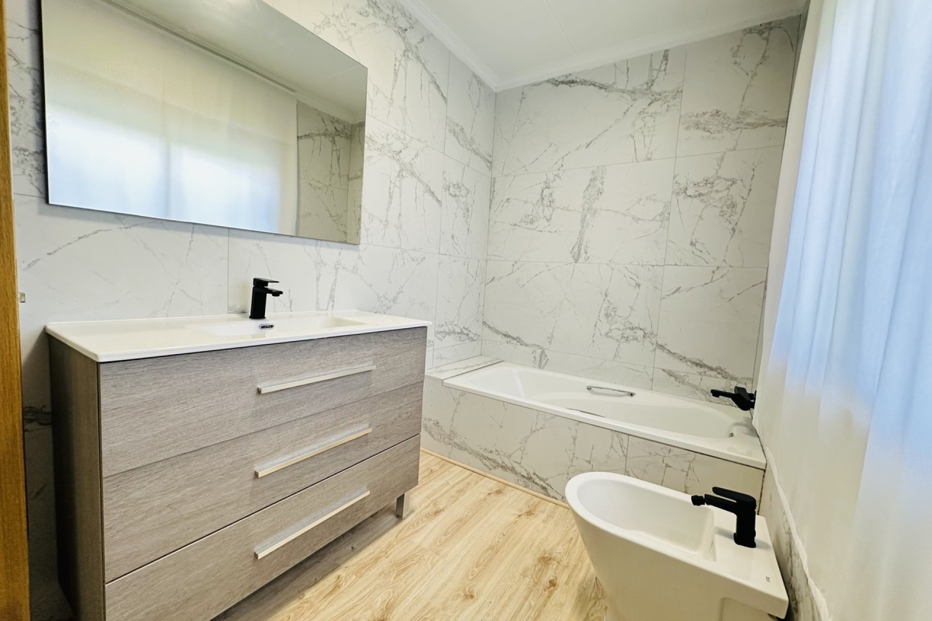 Resale - country house - Orihuela