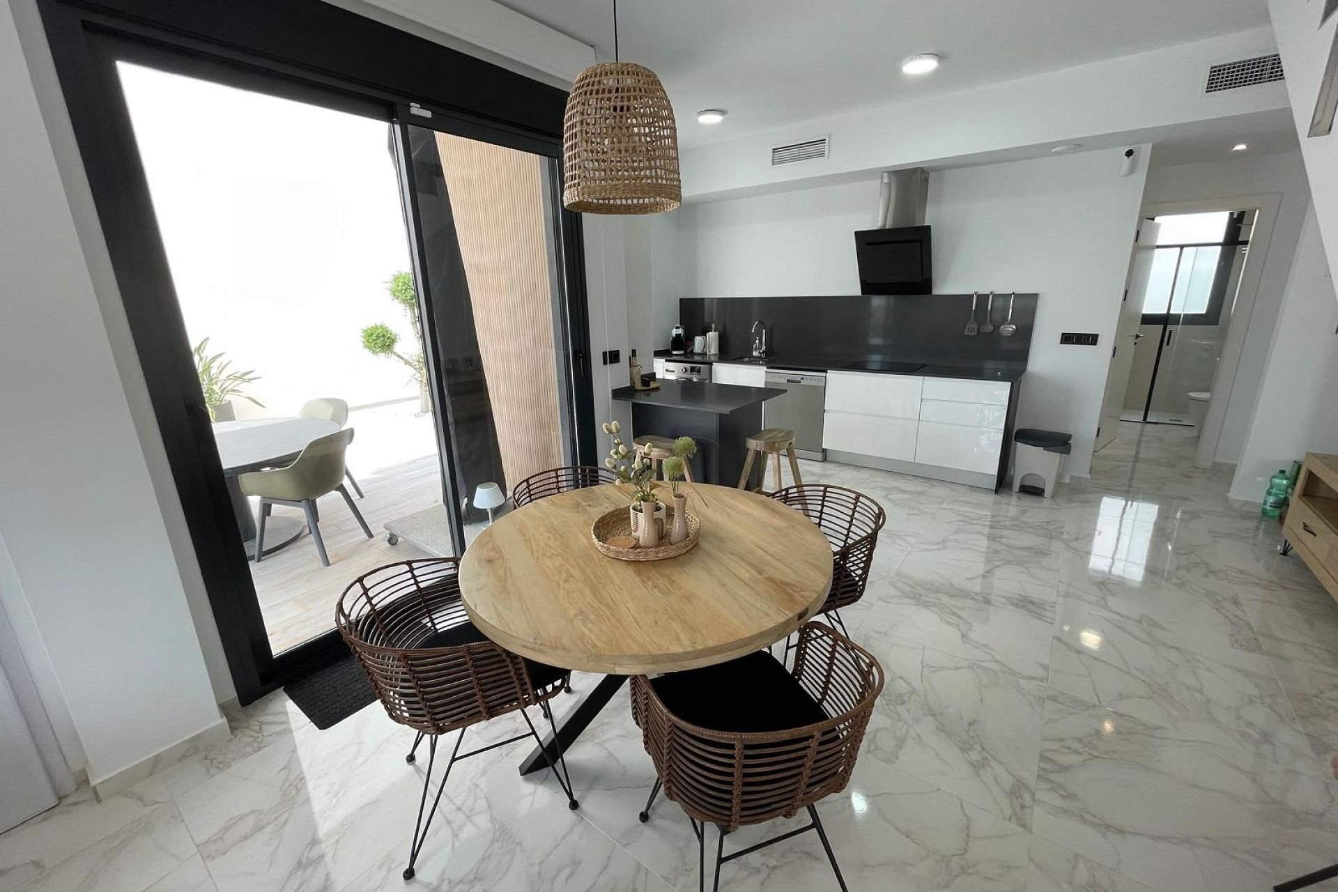 Resale - Detached Villa - Benijofar