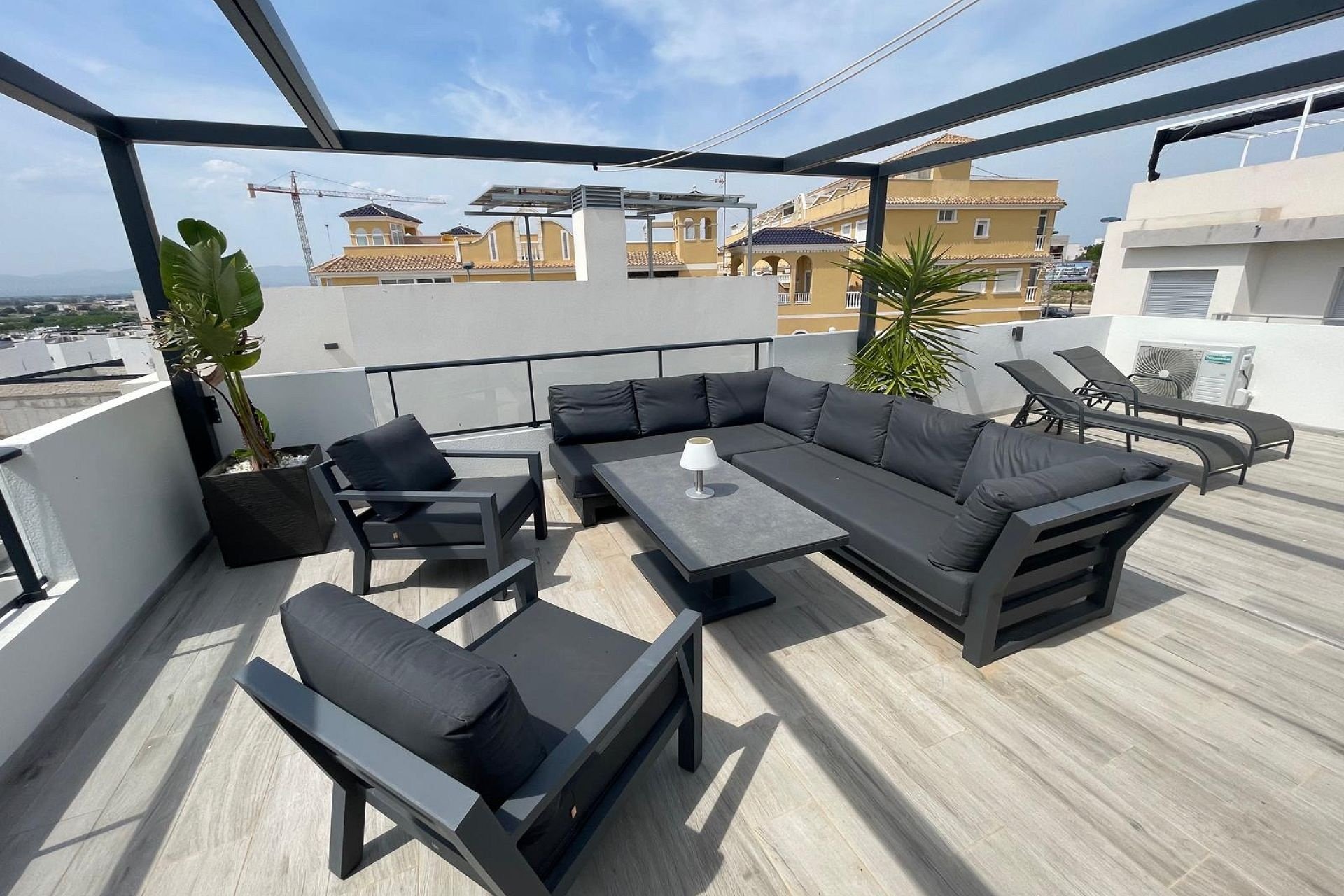 Resale - Detached Villa - Benijofar