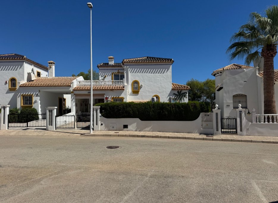 Resale - Detached Villa - Los Dolses