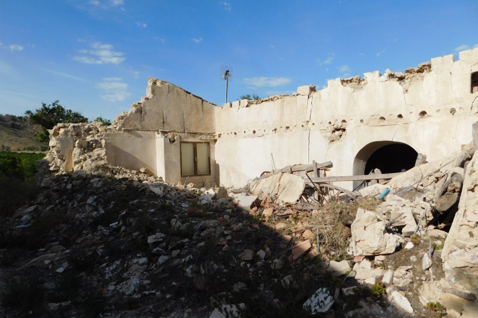 Resale - Plot / Land - Torremendo