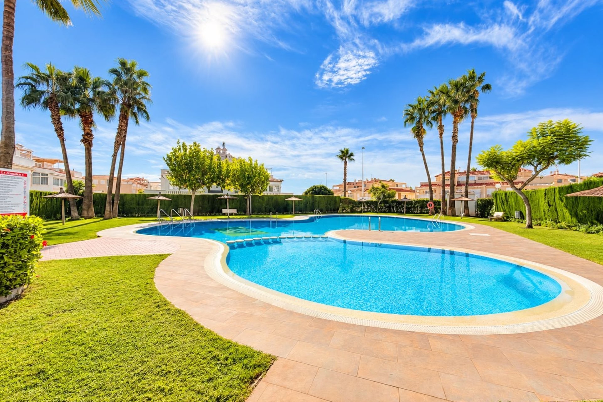 Resale - Semi - Detached Villa - Alicante - La Florida