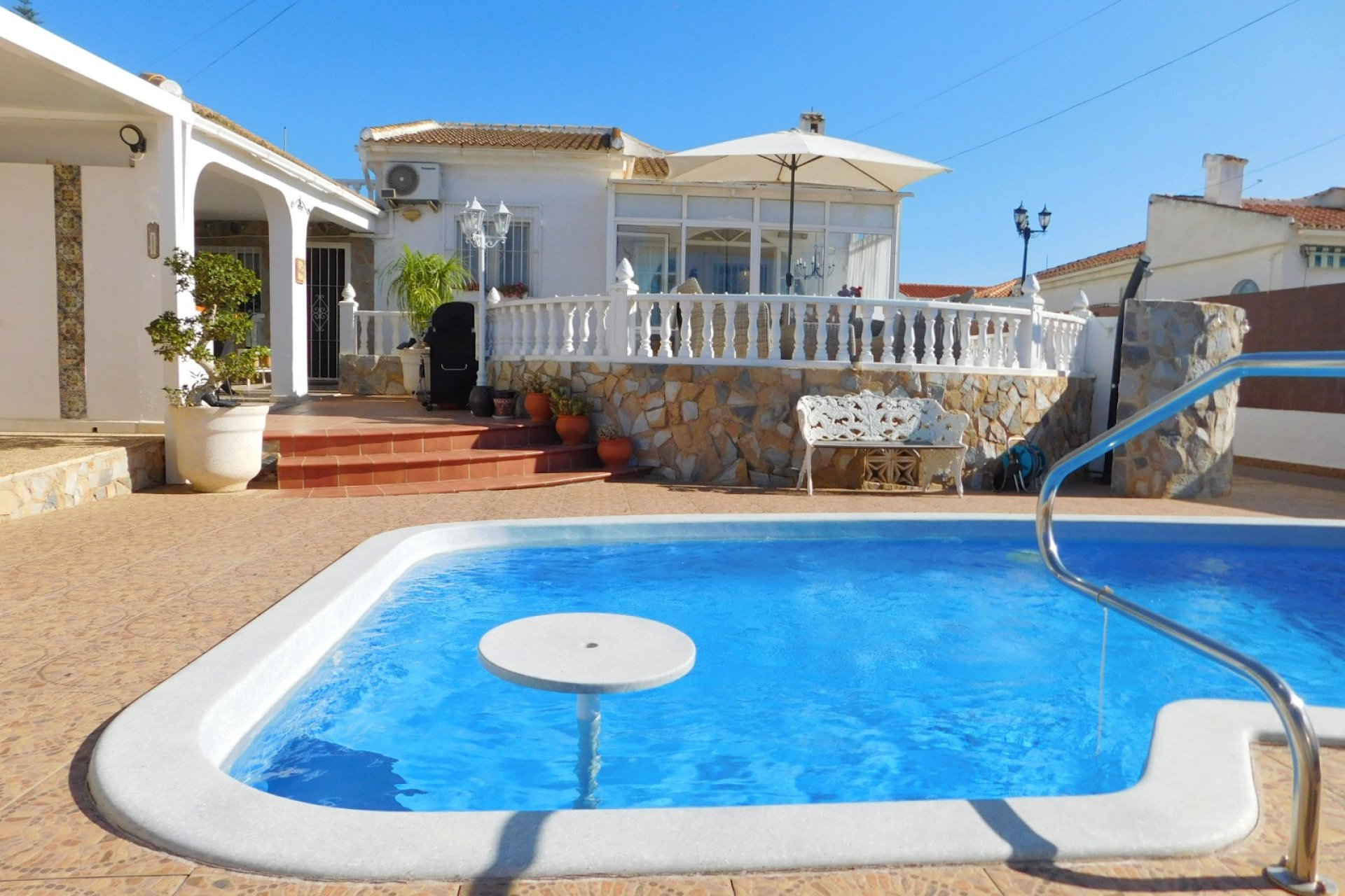Resale - Semi - Detached Villa - Torrevieja - San Luis