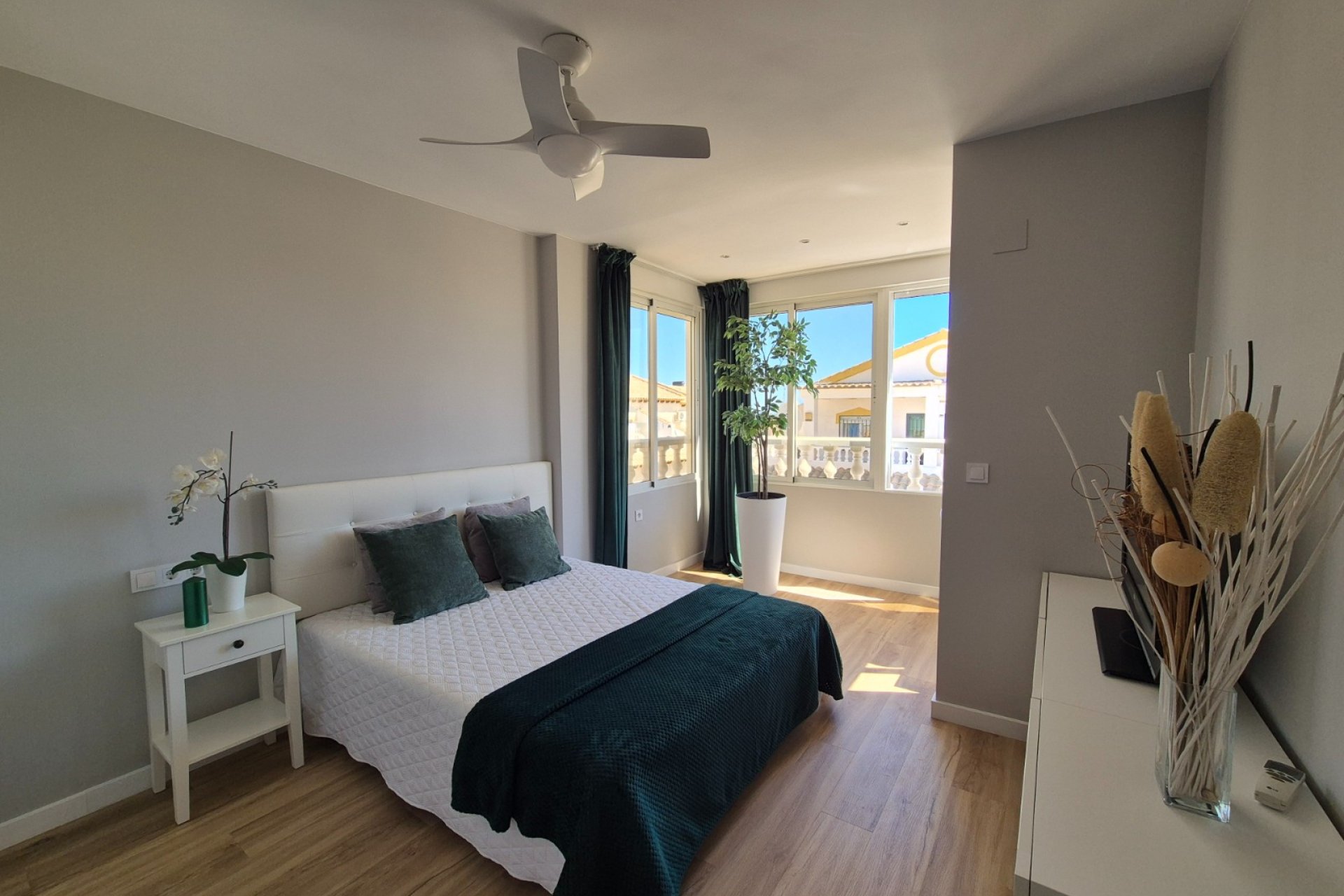 Resale - Townhouse - Alicante - La Florida