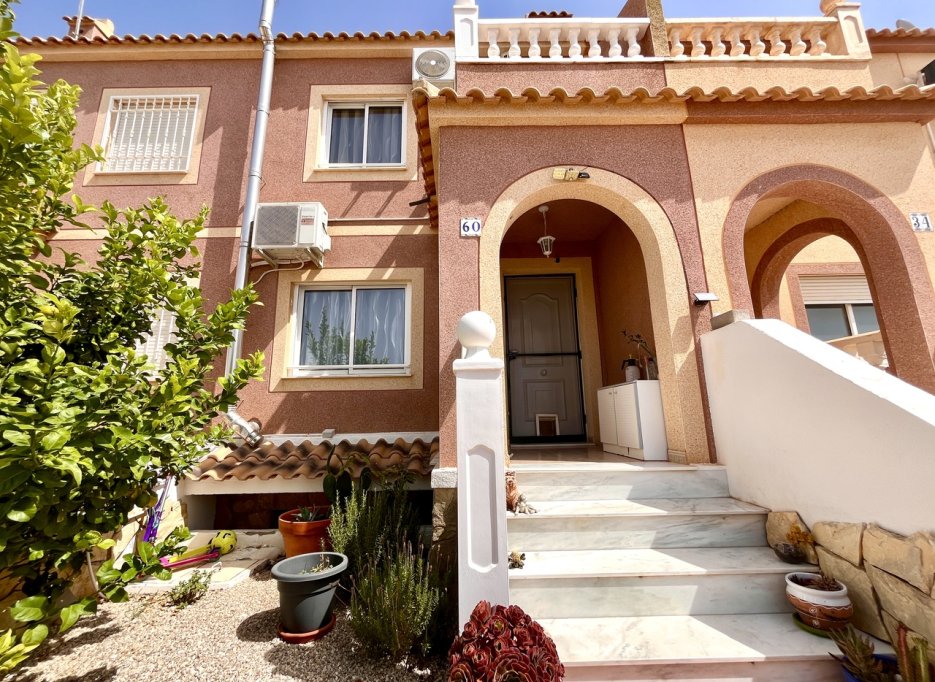 Resale - Townhouse - Avileses