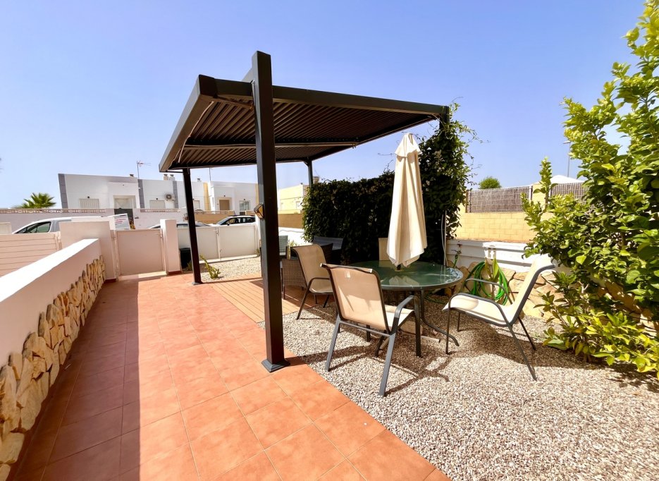 Resale - Townhouse - Avileses