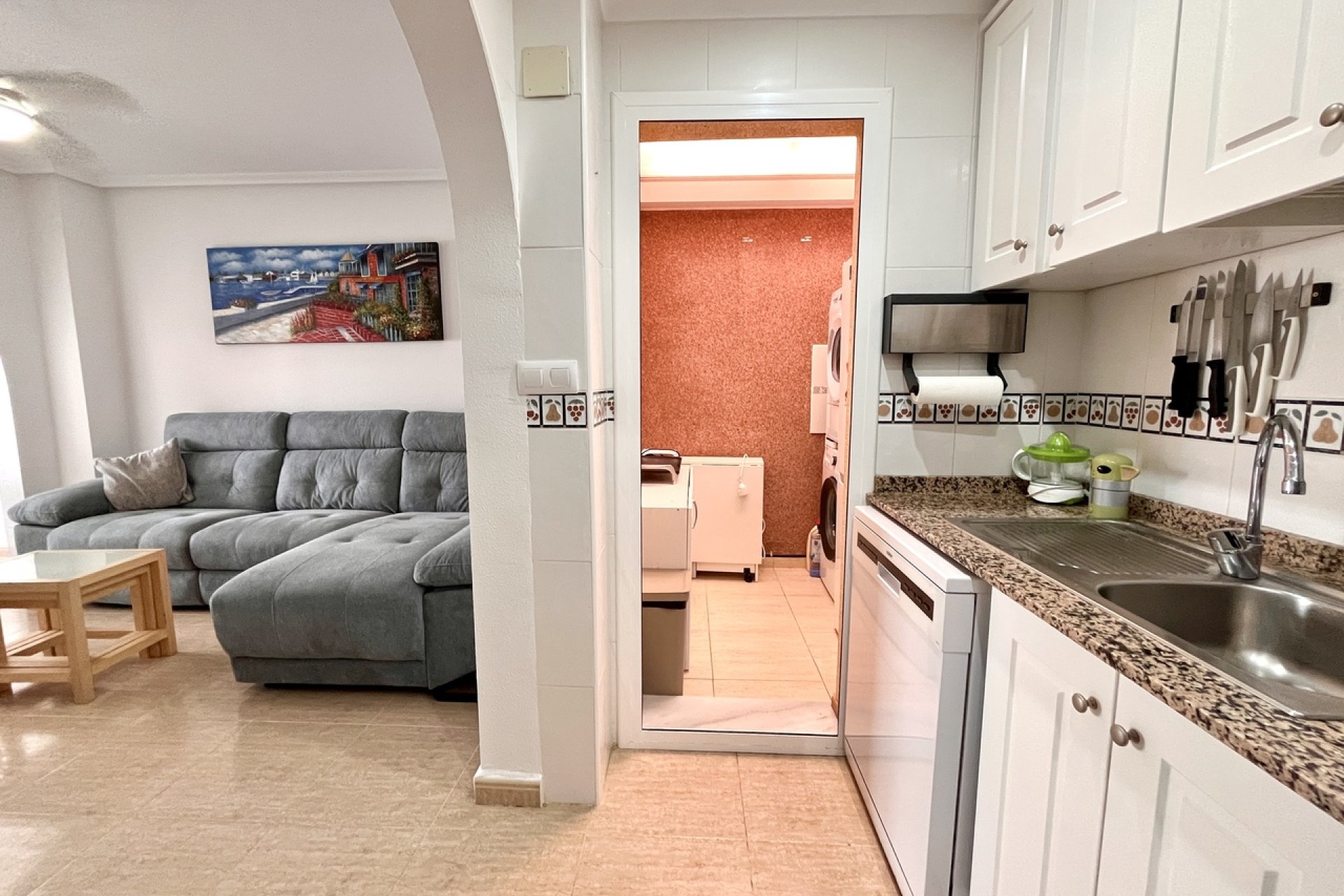 Resale - Townhouse - Avileses