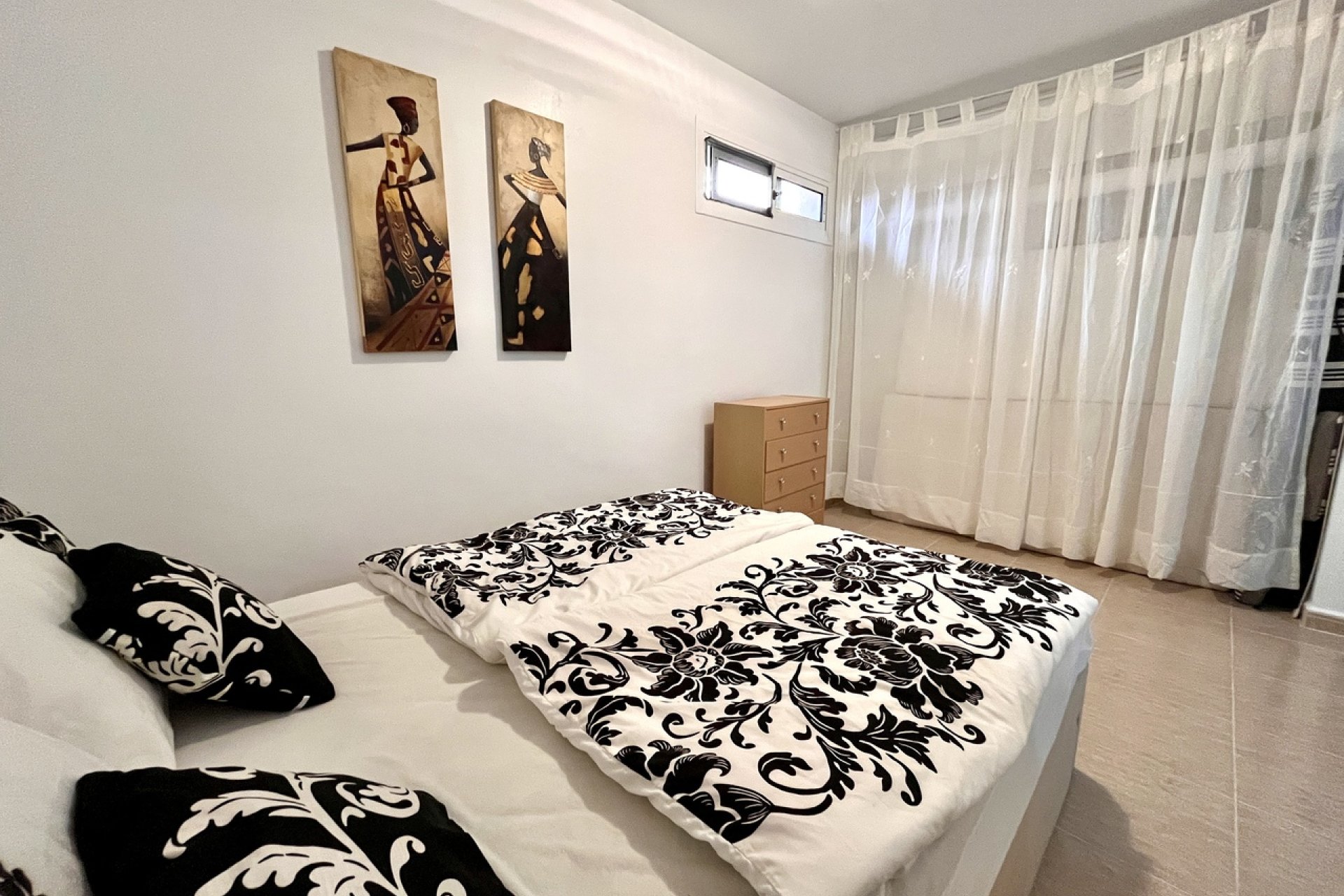 Resale - Townhouse - Avileses