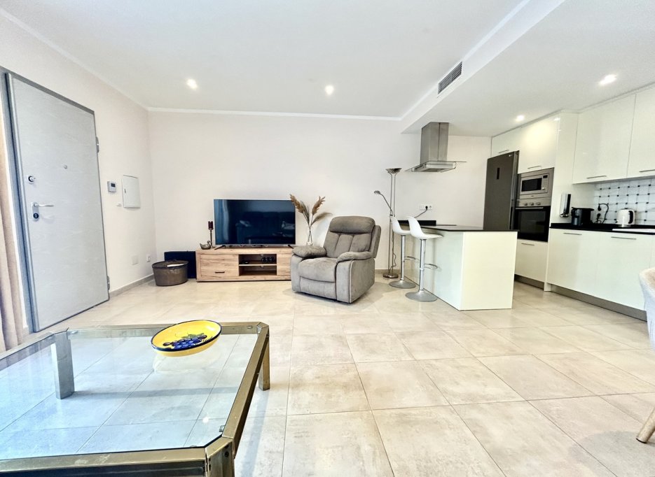Resale - Townhouse - Ciudad Quesada