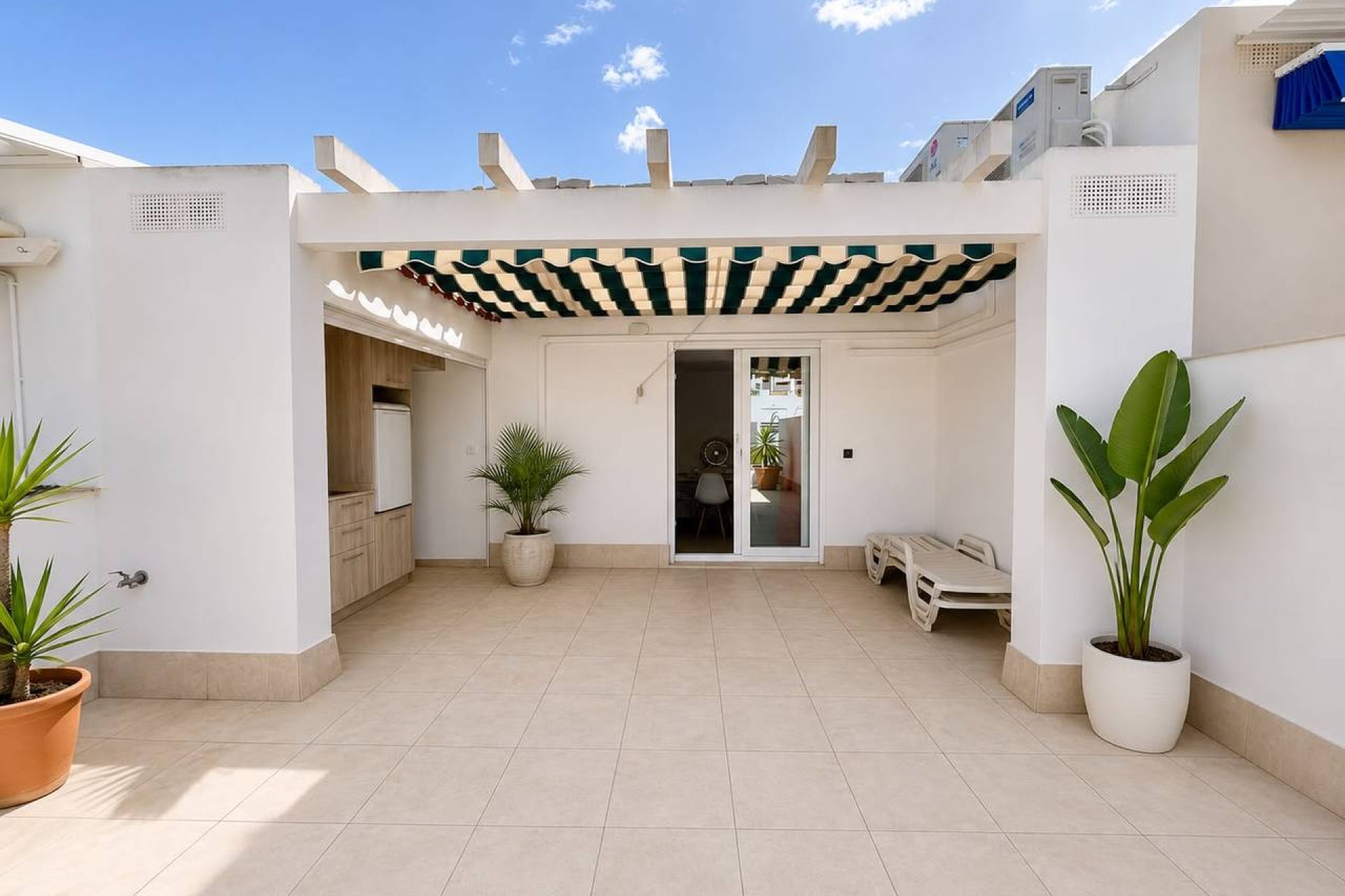 Resale - Townhouse - Ciudad Quesada