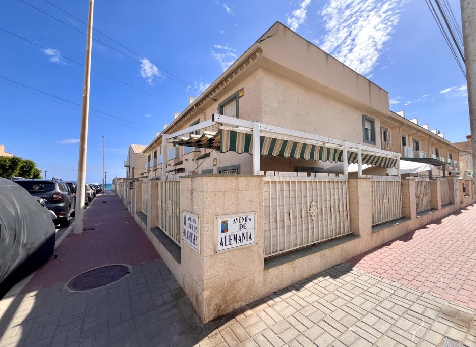 Resale - Townhouse - La Mata