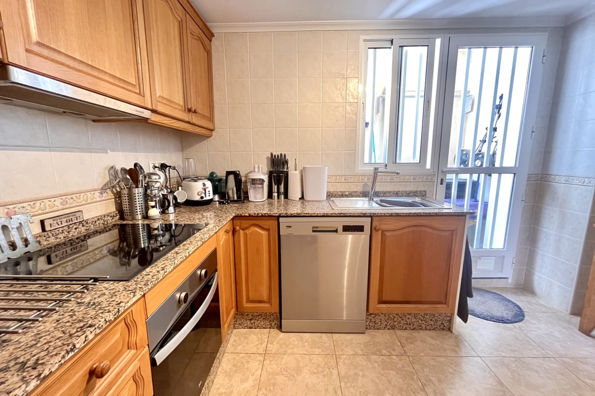 Resale - Townhouse - La Mata