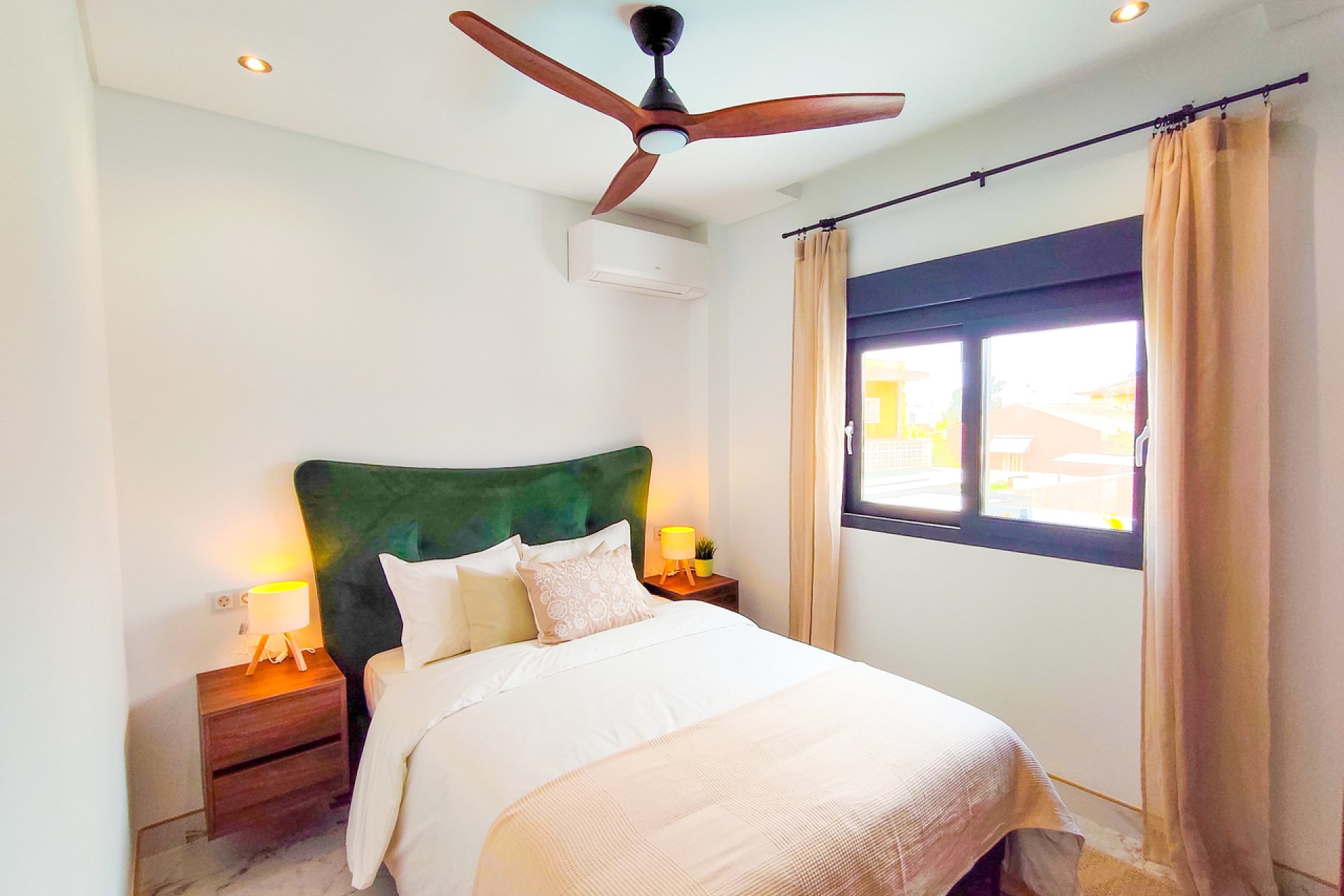 Resale - Townhouse - Los Urrutias