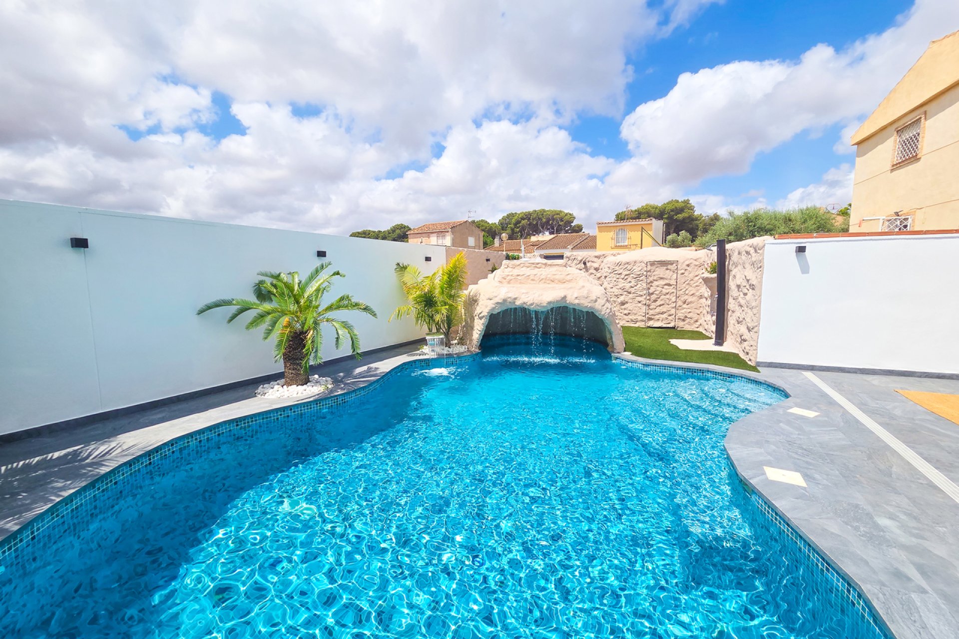 Resale - Townhouse - Los Urrutias