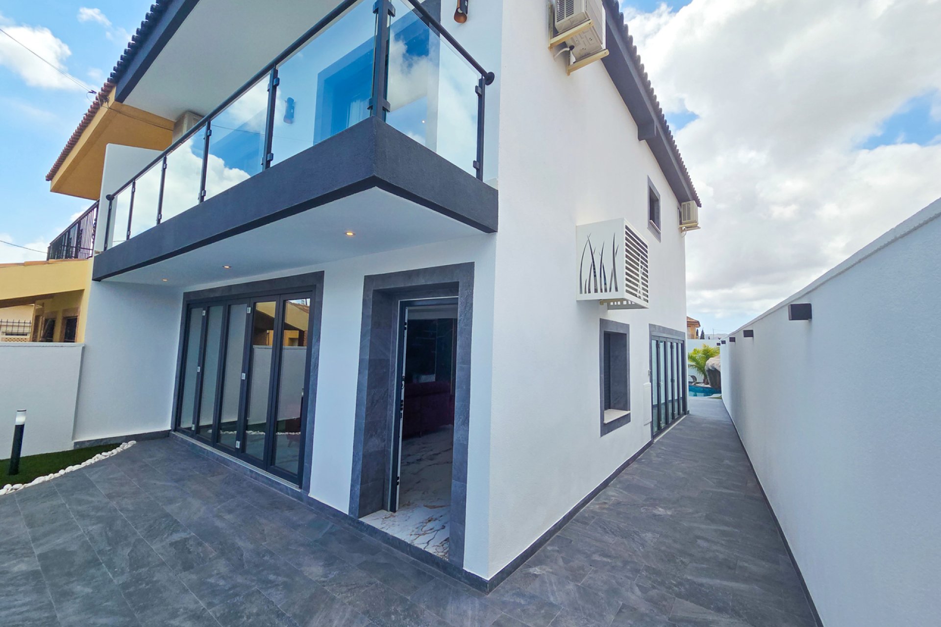 Resale - Townhouse - Los Urrutias