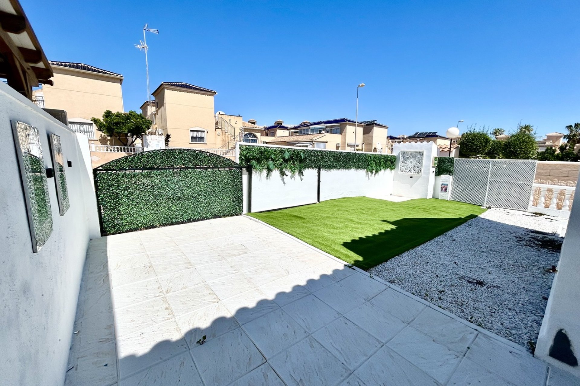 Resale - Townhouse - Punta Prima
