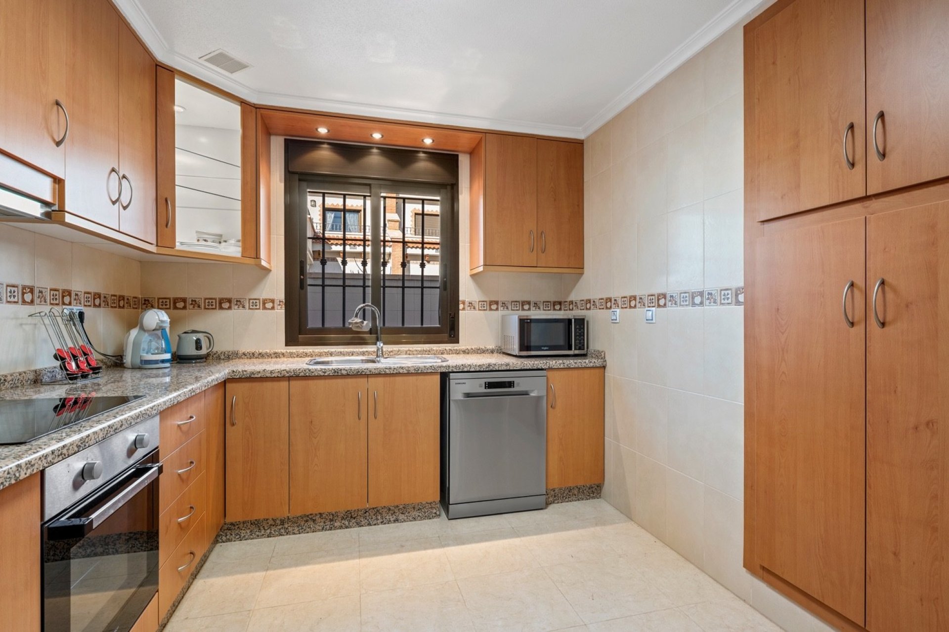 Resale - Townhouse - San Miguel de Salinas