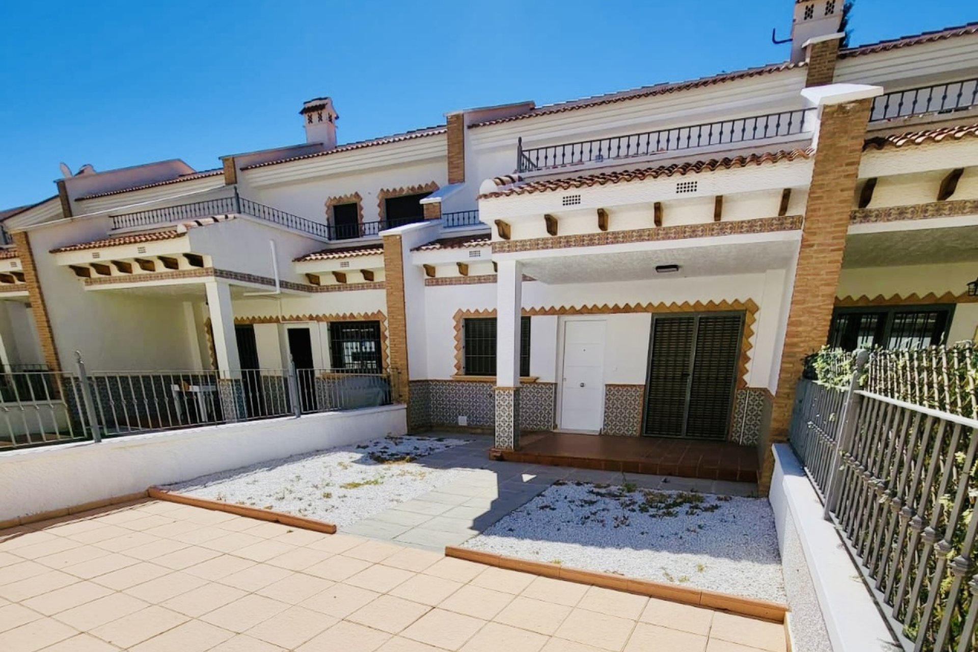Resale - Townhouse - San Miguel de Salinas