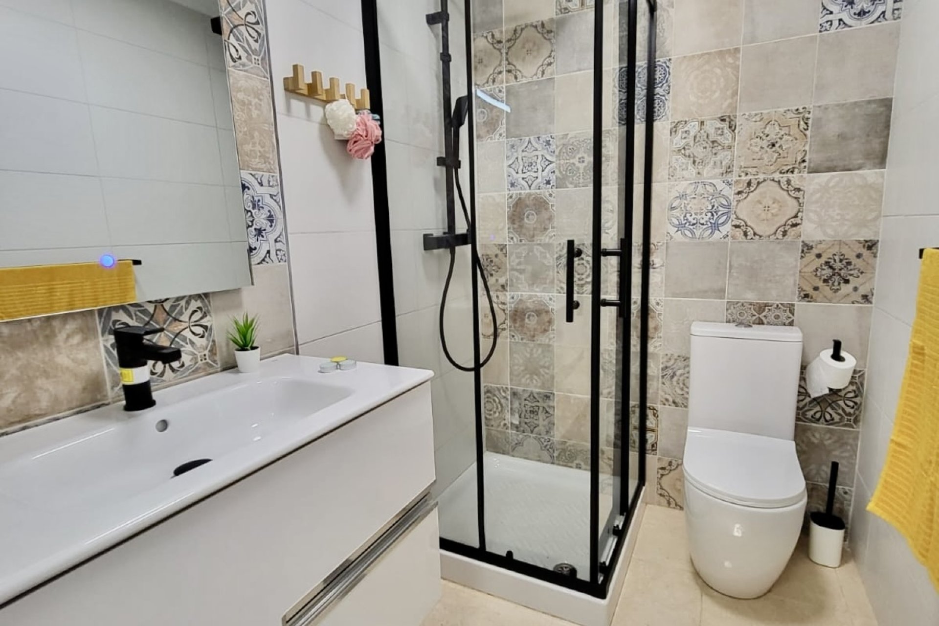 Resale - Townhouse - San Miguel de Salinas