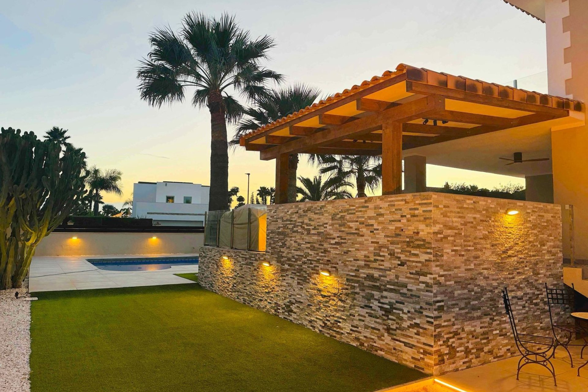 Resale - Villa - Alfas del Pí - pueblo