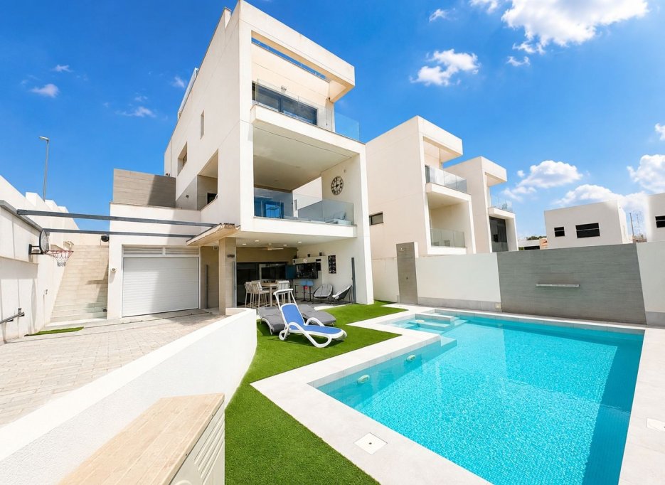 Resale - Villa - Benijofar
