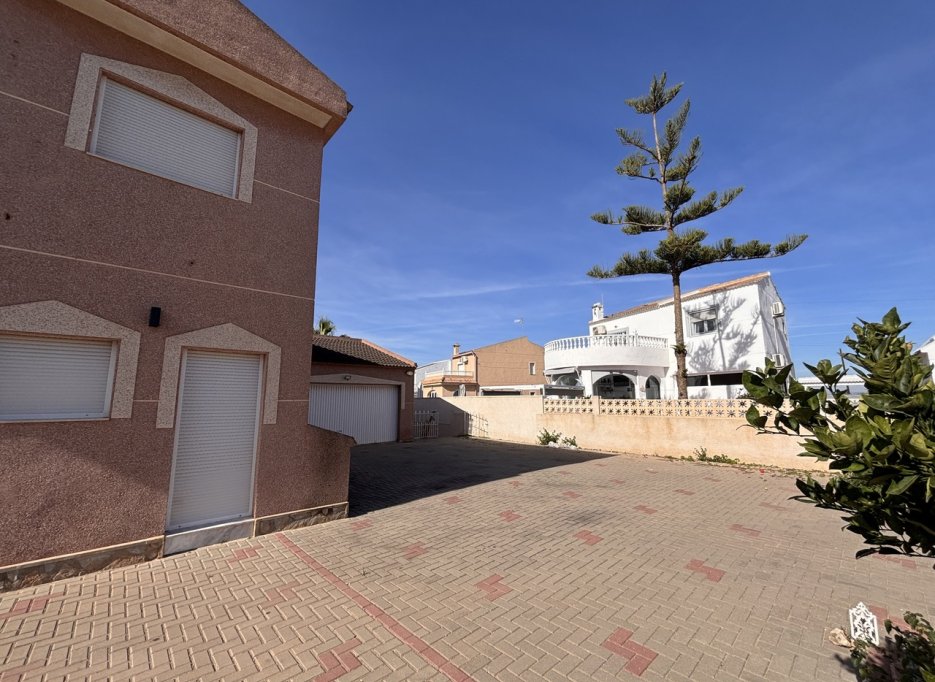 Resale - Villa - Benijofar