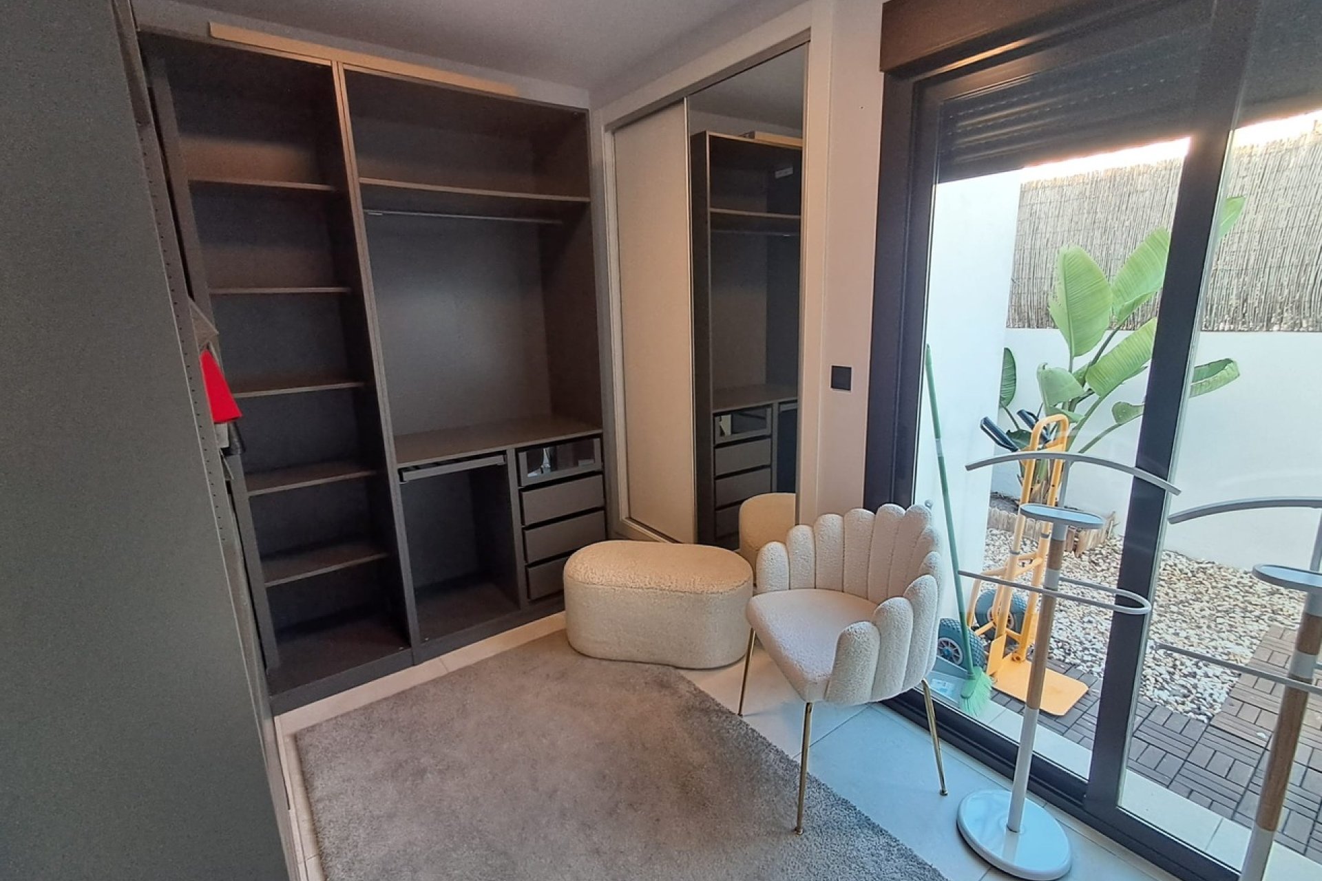 Resale - Villa - Cabo Roig